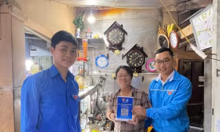Phát động phong trào ‘Bình dân học vụ số’ trong giới trẻ và người dân Huế