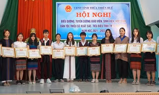 TT-Huế tuyên dương học sinh, sinh viên, giáo viên xuất sắc vùng dân tộc thiểu số và miền núi
