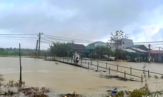 Thừa Thiên-Huế cảnh báo không khí lạnh kèm mưa rất to, gió mạnh trên biển