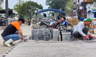 Phố đi bộ gần 100 tỷ đồng tại Huế sắp tổ chức chào năm mới giờ vẫn ngổn ngang 