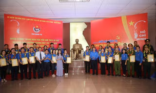 Quảng Trị trao giải thưởng Gương mặt trẻ tiêu biểu