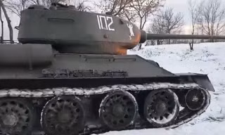Xe tăng T-34 huyền thoại vẫn gầm rú, vận hành tốt thời nay