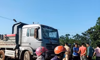Vụ xe ben tông sập nhà dân, làm chết 2 người ở Bình Phước: Xe ben 'đại náo'