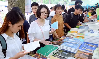 Văn hóa đọc ngày càng lan tỏa sâu rộng nhờ tổ chức tốt Ngày sách Việt Nam. Ảnh: Hà Nội mới