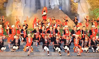 Ngày hội là hoạt động văn hóa có ý nghĩa nhằm tôn vinh những giá trị văn hoá truyền thống tốt đẹp. (Ảnh: Báo Văn hóa) 