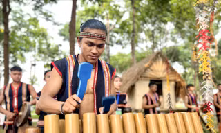 Đoàn nghệ nhân Gia Rai tham gia lễ hội Âm thanh thế giới