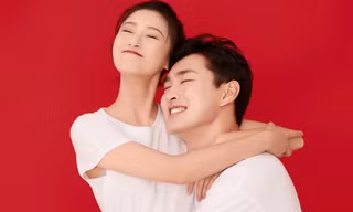 Đúng ngày Lễ tình nhân, Vương Ngạn Lâm về chung nhà với người đẹp "30 Chưa Phải Là Hết" 