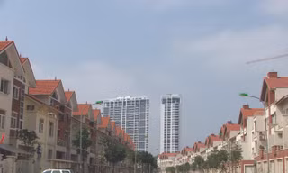 Nhà biệt thự có giá trị cao khó giao dịch Ảnh: Minh Tuấn