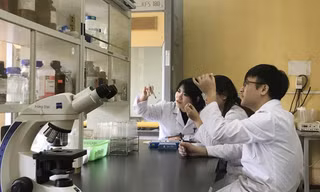 Nữ sinh viên xuất sắc được tuyên dương Giải thưởng Nữ sinh KHCN Việt Nam