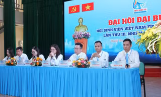 Chị Phùng Tố Linh làm Chủ tịch Hội Sinh viên tỉnh Thanh Hoá