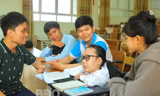 Nữ sinh giàu nghị lực vượt lên chính mình, tỏa sáng với ước mơ học ngành Tâm lý học Giáo dục