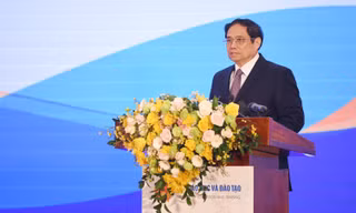 'Coi sức khỏe học sinh là đối tượng phục vụ đặc biệt'