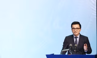 GS. TS Trần Xuân Bách: Học tập, sáng tạo, nghiên cứu khoa học là nhiệm vụ hàng đầu của sinh viên