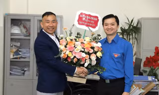 Ban Bí thư T.Ư Đoàn thăm và chúc mừng chuyên gia tay nghề thế giới