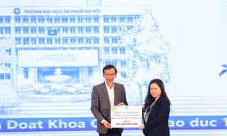 Hơn 1,4 tỉ đồng cùng đồng hành với học sinh sinh viên vùng khó khăn