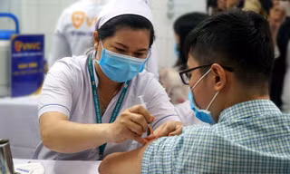 Những liều vacxin phòng COVID-19 được tiêm tại BV Bệnh nhiệt đới TPHCM sáng ngày 8/3 (ảnh: N.T)