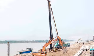 Cảng Tri Phương có giá cước cạnh tranh, thấp hơn 20- 25% so với cước vận chuyển bằng đường bộ.