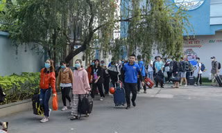 Bắt đầu đưa sinh viên về quê ăn Tết