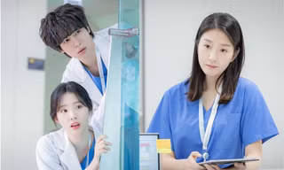 Resident Playbook: Hết Yi Young, Nam Kyung đến ai bị con cáo Hospital Playlist hại?