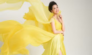 Người đẹp Dương Thuỳ Linh.