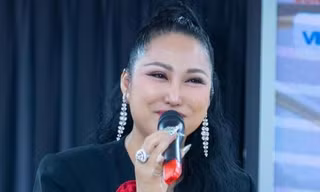 Showbiz 7/6: Phi Thanh Vân lên chức Phó viện trưởng