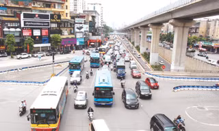 Giao thông tại nút giao Nguyễn Trãi - Khuất Duy Tiến vừa được Sở GTVT Hà Nội điều chỉnh, tổ chức lại. Ảnh: T.Đ