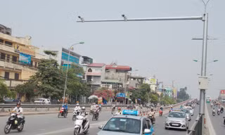 Hệ thống camera giám sát được lắp tại nhiều tuyến đường giao thông tại Hà Nội. Ảnh: Trọng Đảng