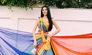 Mặc thiết kế với thông điệp ủng hộ LGBT+, Á hậu Ngọc Thảo nổi bật trước bạn bè quốc tế