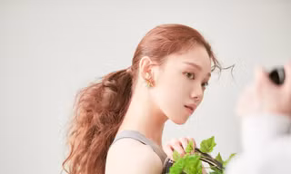 Bộ hình thời trang chứng minh Lee Sung Kyung là “cô gái vàng trong làng chụp ảnh hoạ báo“