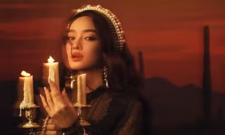 Kaity Nguyễn hóa “Quý Cô Trăng Máu” huyền bí, đầy ma mị trong bộ ảnh Halloween
