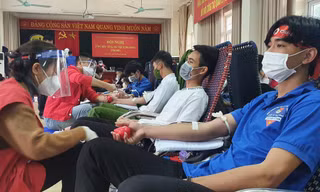 Những cán bộ, giảng viên hiến máu nhiều lần