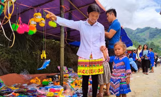 Thanh Hoá: Bảo tồn, phát triển tiếng nói, chữ viết, trang phục của đồng bào dân tộc thiểu số