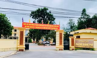 Công sở phường Quảng Phú (trước đây là xã Quảng Phú)