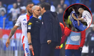 HLV Pháp bị cấm chỉ đạo tới 9 tháng vì làm hành động giống Zidane 