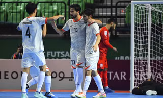 ĐT futsal Việt Nam thua Uzbekistan, Afghanistan ăn mừng