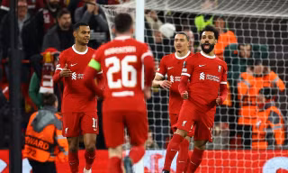 Liverpool giúp Salah lập kỷ lục, tái hiện tỷ số kinh hoàng sau 43 năm