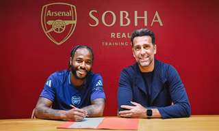 Raheem Sterling không tới MU, bất ngờ rẽ hướng gia nhập Arsenal