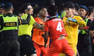 Thủ môn U22 Thái Lan xin lỗi nhưng vẫn đổ tội cho Indonesia