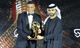 Mbappe thắng giải Globe Soccer Awards, Messi trắng tay
