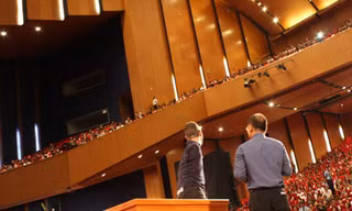 Chuyện Nick Vujicic: Diễn giả chuyên nghiệp là thế nào?