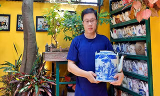 8X Bình Dương sở hữu nghìn 'báu vật', khách tới xem rưng rưng thấy lại tuổi thơ