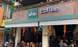Hà Nội nhiều khả năng chưa cho phép các quán cà phê mở cửa trở lại để phòng chống COVID-19. Ảnh: Như Ý