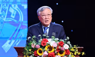 Phó Thủ tướng: Công nhân phải trở thành 'chiến sĩ tiên phong' 