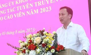 'Cần trao đổi thông tin giữa tuyên truyền miệng và đấu tranh trên mạng'