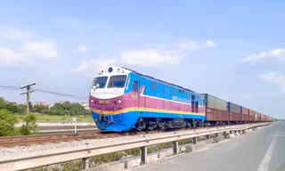 Doanh thu đường sắt đạt nghìn tỷ trong một năm sóng gió 