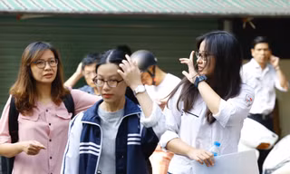 Nhiều ý kiến cho rằng, không nên bỏ kỳ thi THPT quốc gia 