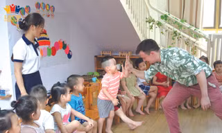 Trong một lớp học của trường Louis