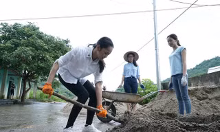 Trúc Mai tham gia cải tạo trường mầm non