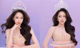 Hoa hậu Thanh Thủy khoe nhan sắc rạng rỡ cùng hai chiếc vương miện danh giá