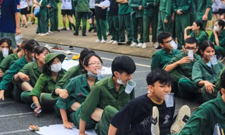 Sinh viên 'than' mức học phí quân sự hàng chục triệu, trường đại học nói gì?